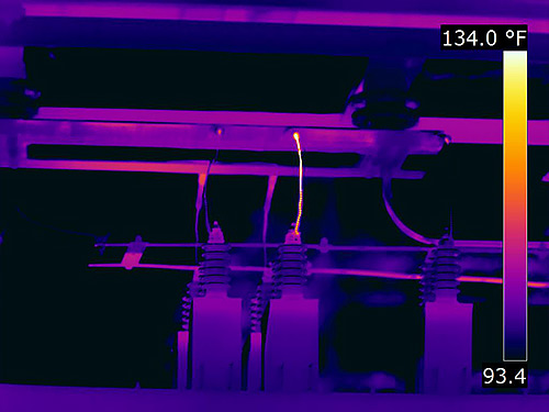 Overheating hinged cutout - FLIR T1K IR Image
