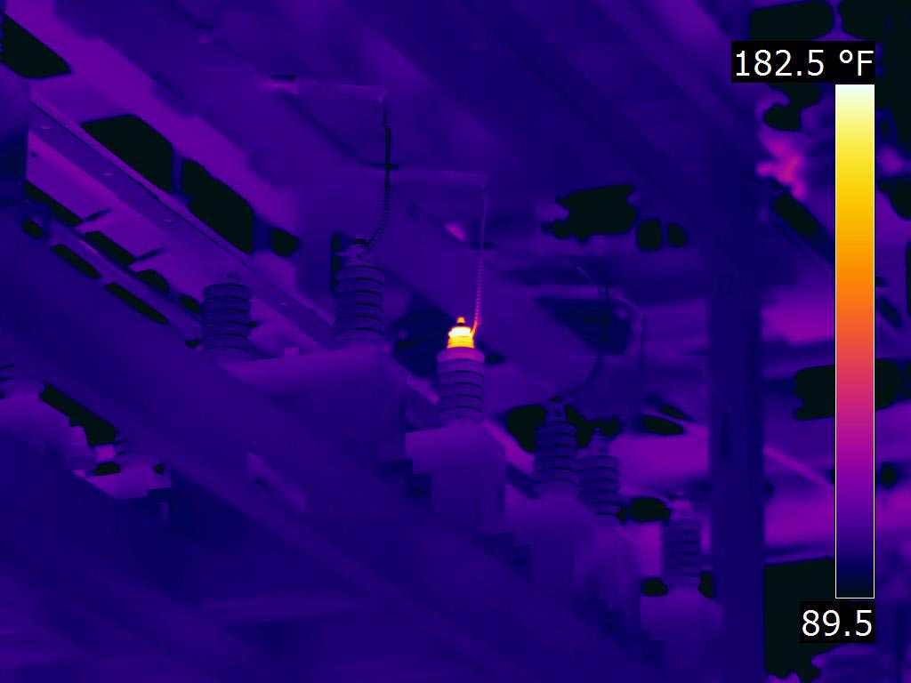 Hot power line transformer - FLIR T1K IR Image Hot power line transformer - FLIR T1K IR Image