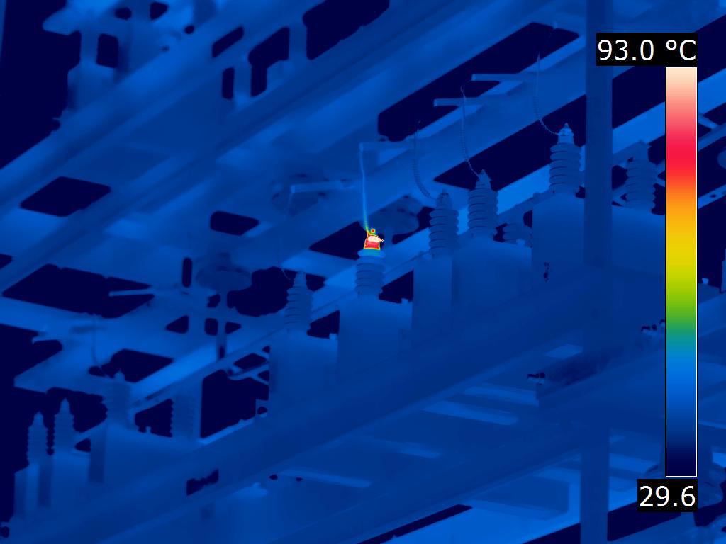 Overheating capacitor bank - FLIR T1K IR Image Overheating capacitor bank - FLIR T1K IR Image